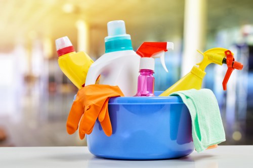 Recurring kitchen and bathroom cleaning in a Highbury apartment